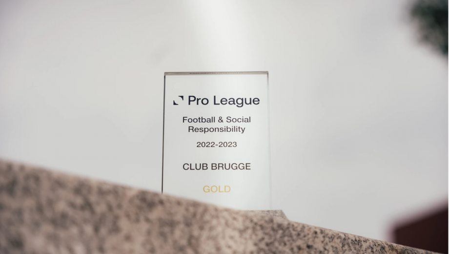 CLUB BRUGGE FOUNDATION WINS PRO LEAGUE FOOTBALL & COMMUNITY AWARD